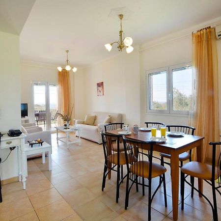 Giokos Appartement Ágios Matthaíos Buitenkant foto